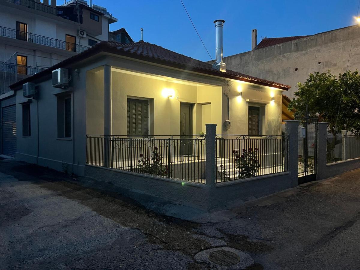 Όμορφη Μονοκατοικία Με 2 Υπνοδωμάτια Και Τζάκι Nafpaktos Exterior foto